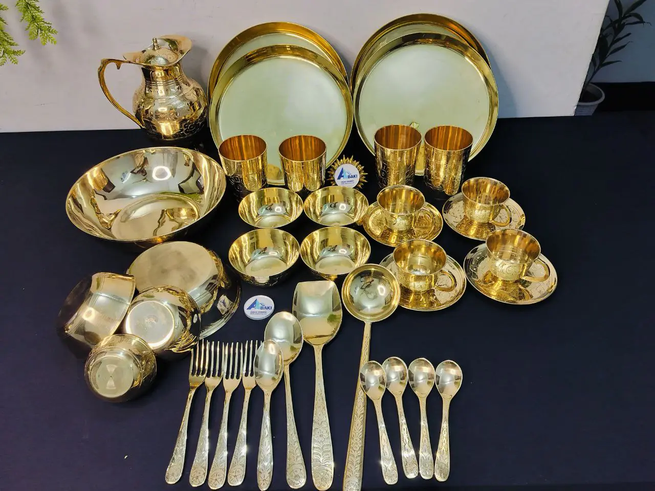 Brass Family Dinner Set (4-person) 2 Brass Family Dinner Set (4-person) - Image 2