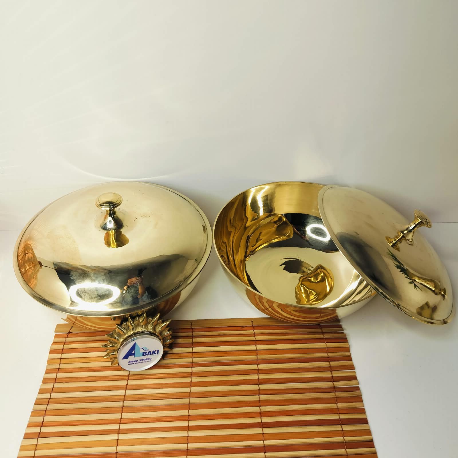 পিতলের ঢাকনাওয়ালা সার্ভিং বাটি - Brass Covered Serving Bowl 2 পিতলের ঢাকনাওয়ালা সার্ভিং বাটি - Brass Covered Serving Bowl - Image 2